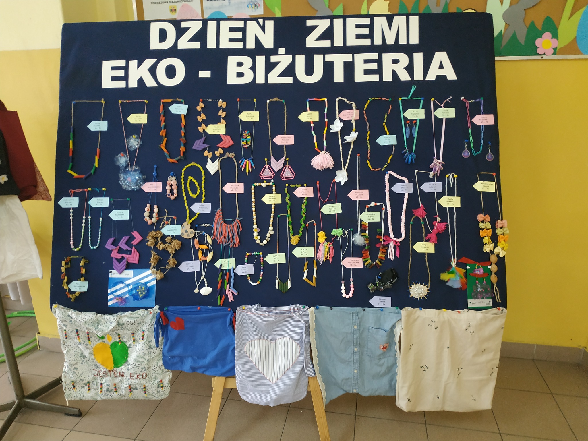 Eko-biżuteria i eko-torby na Dzień Ziemi
