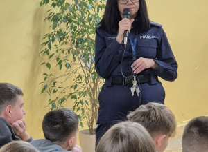 Spotkania prewencyjne z funkcjonariuszkami komendy powiatowej policji