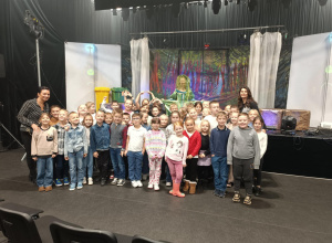 "Mała, zielona planeta" - przedstawienie w PCAS