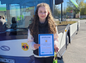 Sukces naszej uczennicy w konkursie „Autobus z klasą”! 